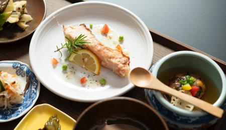縁をつむぎ、地域と社員をつなぐ　社員食堂兼地域食堂