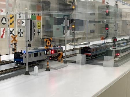 一般非公開の教材で鉄道のしくみを学べる「リアル鉄道