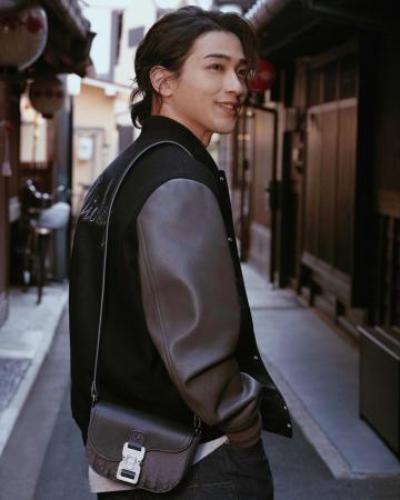 【DIOR】俳優 横浜流星を迎えた「ラッキー ウォレット