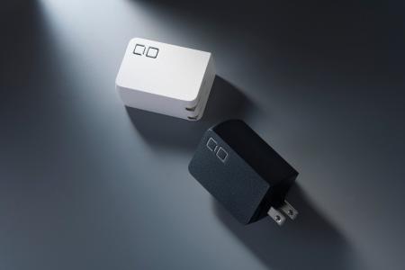 【株式会社CIO】手のひらサイズの100W充電器！体積と