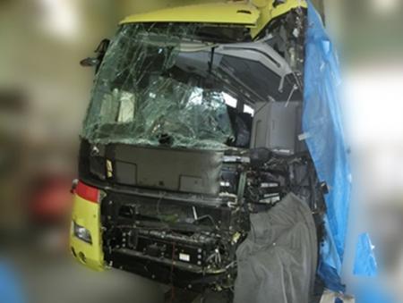静岡県浜松市大型乗合バスの追突事故（令和4年発生）