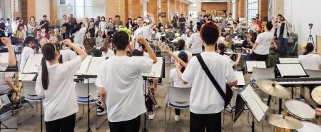 【福井県坂井市】マルシェ、海鮮BBQ…地元高校のバンド