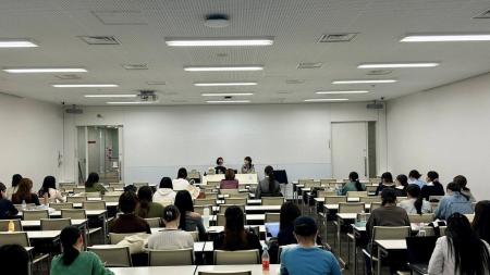 『伝える力』を磨くアウトプット型授業で、美容PRの“