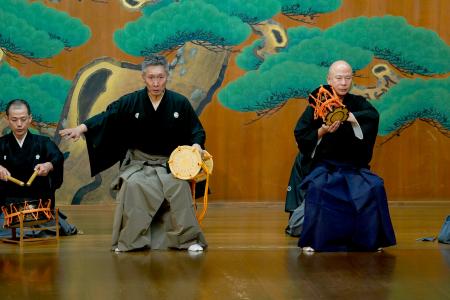 人間国宝・大槻文藏氏と友枝昭世氏の競演！　囃子方プ