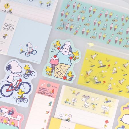 スヌーピーと夏旅気分！ 爽やかカラーのPeanuts(TM)新