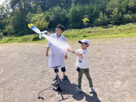 【夏休みの過ごし方】TOMAS理科教室の先生から教わる