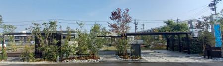 エクステリアのプロユーザー向け屋外提案施設　P-STAG