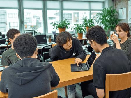 アニメ制作会社が月額最大10万円の昇給を含む新utf-8