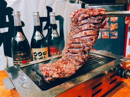 「肉祭2025in日比谷公園」が開催！至高の肉料理と豊富