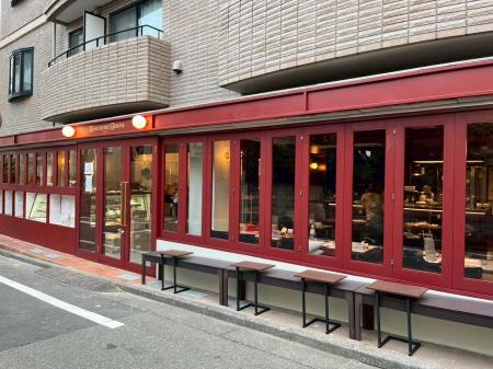 大人が集う名店、フランス料理の技法で提供する焼き鳥
