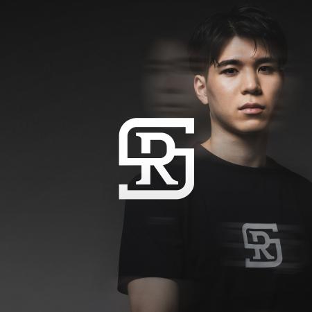 EGOZARUから「瀬川琉久」シグネチャーライン［RIKU］