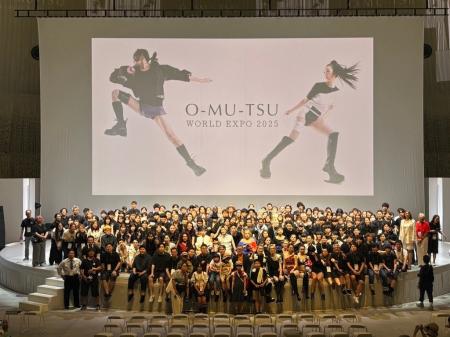 大阪ビューティーアートの学生が「O-MU-TSU WORLD EXP