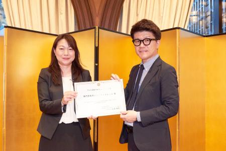 【全国表彰の快挙＆業界横断の実践教育が評価】専門学
