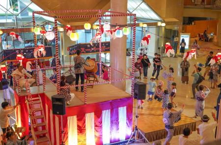 【高輪エリアのプリンスホテル】「昭和レトロ」な縁日