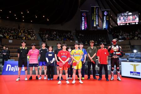 男子開幕戦 メインコートで選手と対決！　参加者募集