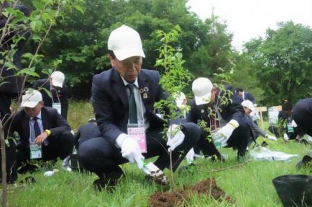 5月25日に開催された今回の植樹祭の主会場は埼玉県...