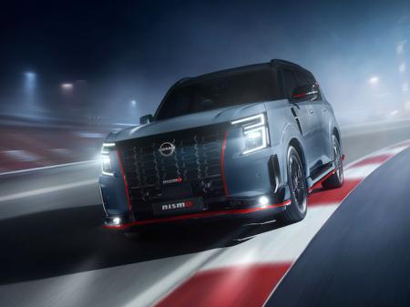 NISMO専用チューニングにより最高出力495HP／56000...