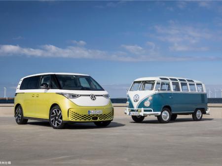 ようやく日本の道を走り始めるVW「ID.Buzz」（写真...