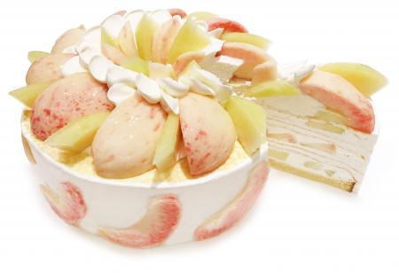 カフェコムサは毎月3日が「ミルクレープの日」！8月は