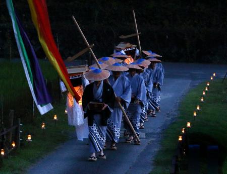 豊田市のユネスコ無形文化遺産を見学「綾渡の夜念仏と