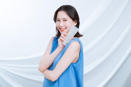 モデル・俳優の河北麻友子さんが『Fleuri（フルリ）』
