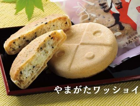 山形花笠まつりの熱気を伝えるお菓子、うろこや総本店