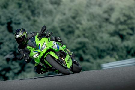 カワサキより2025年9月1日に「Ninja ZX-4R SE」「Ninj