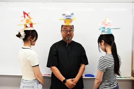 実践女子大学美学美術史学科の学生らが、８月22utf-8