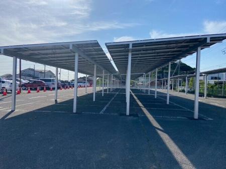 龍ケ崎市役所でPPA方式のカーポート型太陽光発電設備