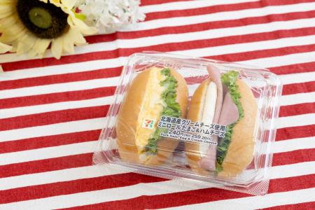 定番の美味しさをお手軽に！「ミニロール たまごサラ