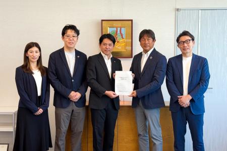 株式会社リーピー 代表取締役 川口が共同発起人として
