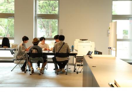 秋田に縁のあるZINEを集めた「ZINE STORE AKITA」が秋
