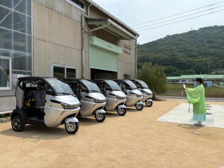 観光の移動がもっと楽しくなる「EVトゥクトゥクレンタ