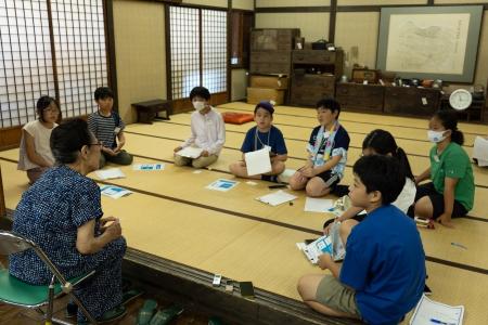 小学生記者が川崎の歴史を取材！「川崎の歴史の本」を