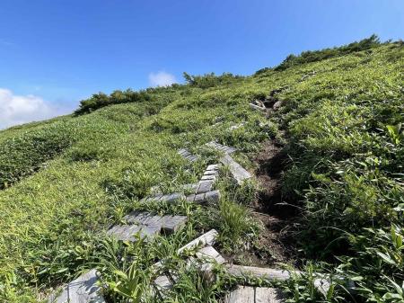 【岐阜県飛騨市】北アルプスの名峰北ノ俣岳、登山道が