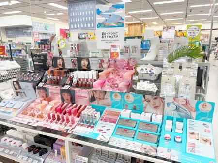 夏のイベントにおすすめコスメ大集合！