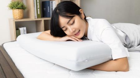 Makuakeで目標達成率17,000%％超！話題の重力吸収枕「