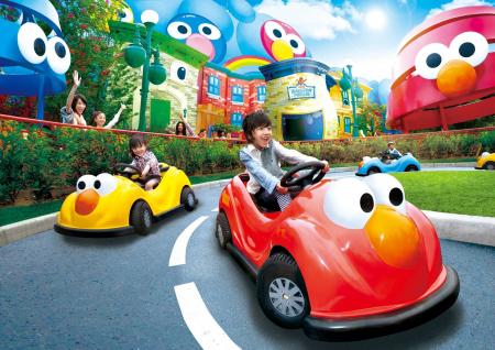 「子ども向けドライバーライセンスカード」の配布を開