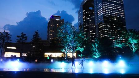 グラングリーン大阪に出現した「巨大雲海」に霧の技術