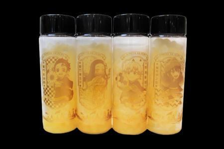 炭治郎や禰豆子のオリジナルボトルが夏専用メニューと