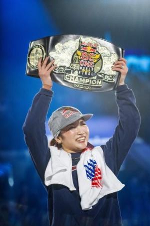 ブレイキン・オリンピック初代女王・B-Girl AMI 選手