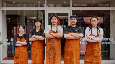 空港に残されたスーツケースを救う！壊れていてutf-8