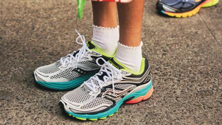 米国発「Saucony（サッカニー）」、日本初のポップア