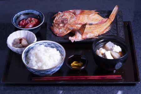 北鎌倉おむすび庵が鎌倉に朝食屋と鎌倉初油そばutf-8