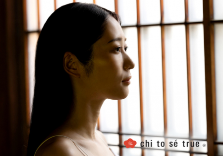 発酵文化が育てる、未来の素肌 。日本発スパ化粧品、c