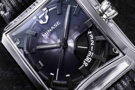 ブランド誕生20周年限定コレクション　SEVEN WINDOWS