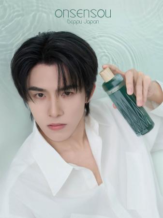 タイの人気俳優 Boom RaveewitさんとONSENSOUがutf-8