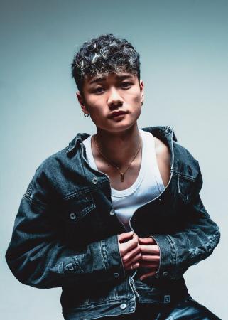 TikTok週間音楽チャート1位を獲得した19歳ラッパー・