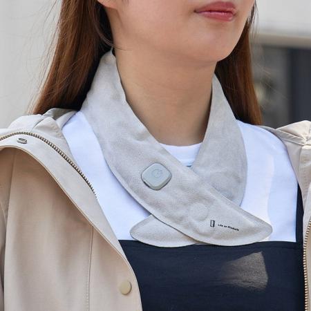 冷えがちな首元を瞬間発熱でポカポカに！マフラーにイ