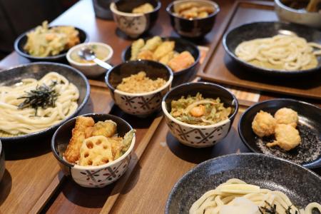 【新業態】武蔵野うどん×天ぷら×ごはんが食べ放題！税
